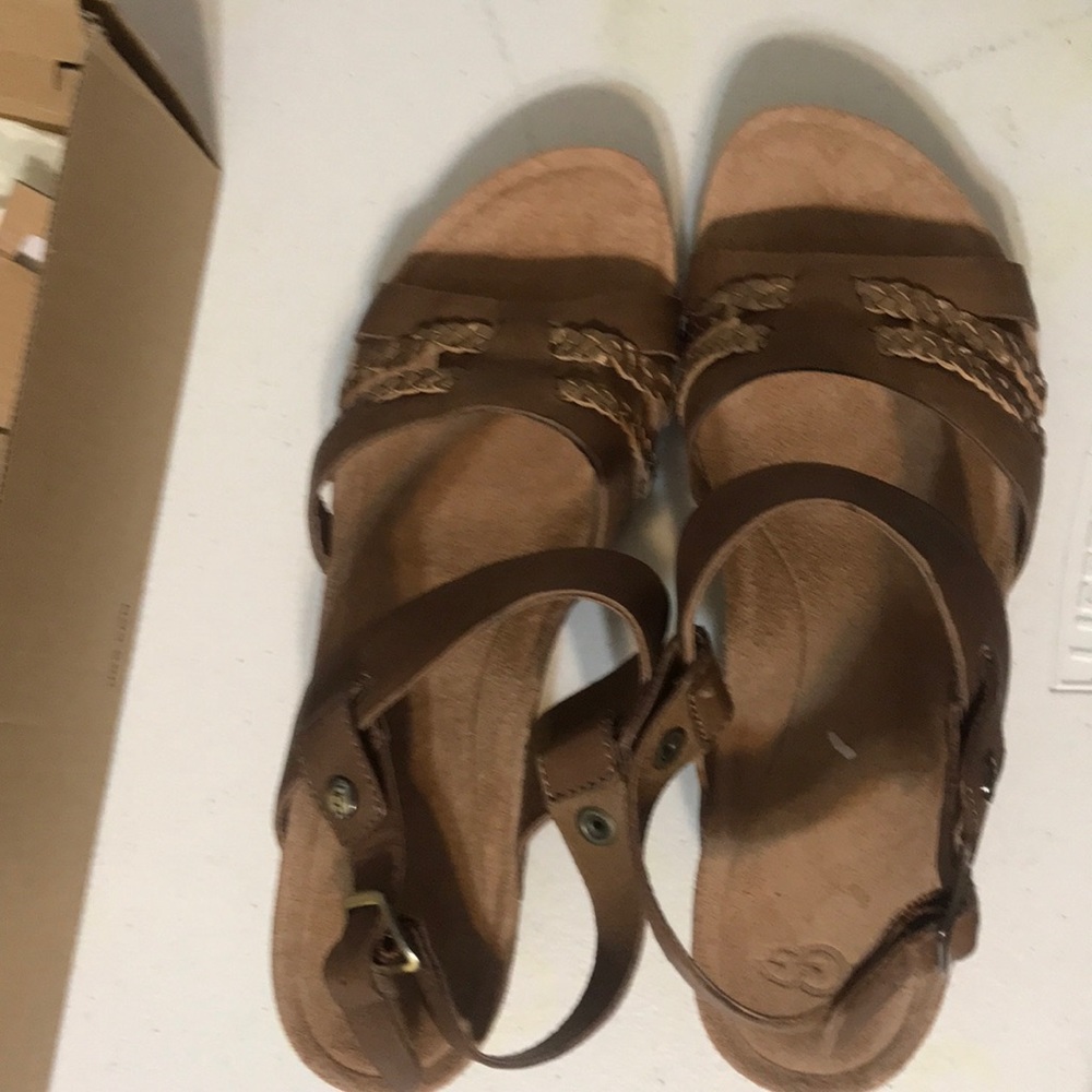 Ugg wedge sandals